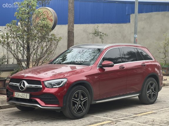 Mercedes-Benz GLC 300 4Matic 2020 - Cần bán xe chính chủ giá tốt 1 tỷ 780tr