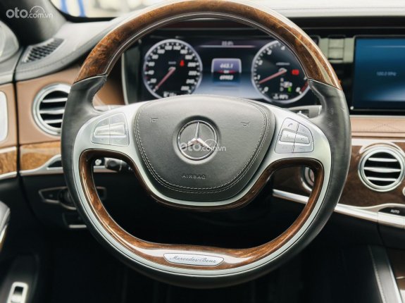 Mercedes-Benz S500 2015 - Biển thành phố