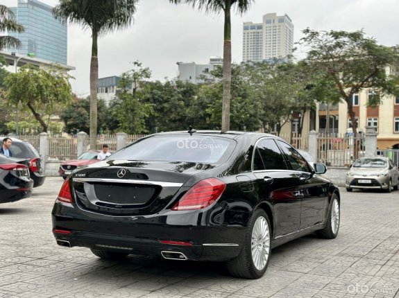 Mercedes-Benz S500 2015 - Biển thành phố