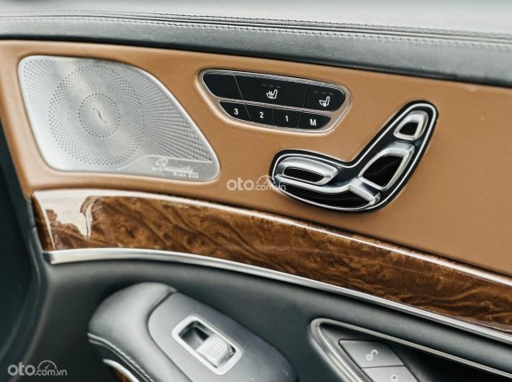 Mercedes-Benz S500 2015 - Biển thành phố