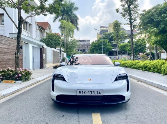 Đăng ký 2021, còn mới, giá 6 tỷ 668tr