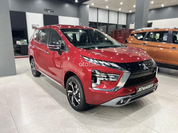 Mitsubishi Xpander 1.5 AT  2023 - Ngoại thất màu đỏ bắt mắt, hỗ trợ lên đến 100% phí trước bạ