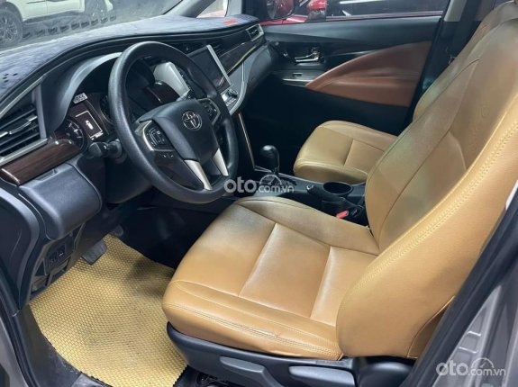 Toyota Innova 2.0G 2020 - Xuất hóa đơn cao