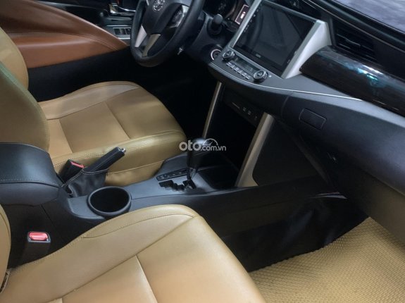 Toyota Innova 2.0G 2020 - Xuất hóa đơn cao