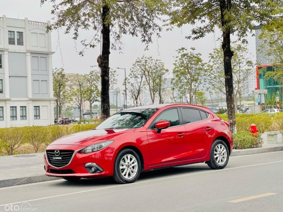 Mazda 3 1.5 Hatchback 2016 - Màu đỏ cực đẹp
