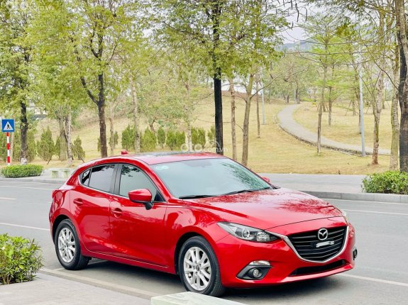 Mazda 3 1.5 Hatchback 2016 - Màu đỏ cực đẹp