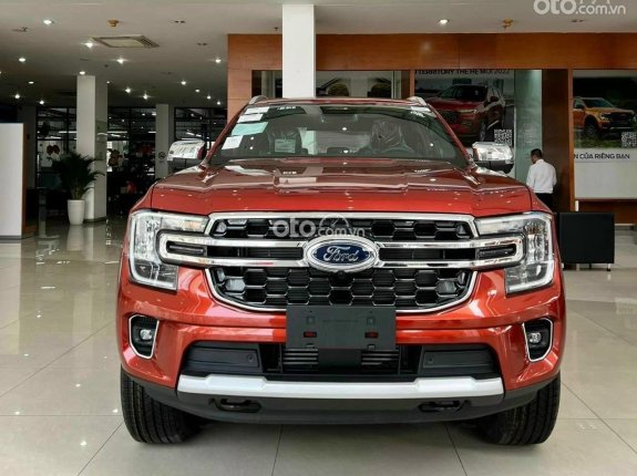 Ford Everest 2.0L ST5 6AT 2WD Titanium 2023 - Đủ màu - Giao ngay - Gói phụ kiện đầy đủ theo xe