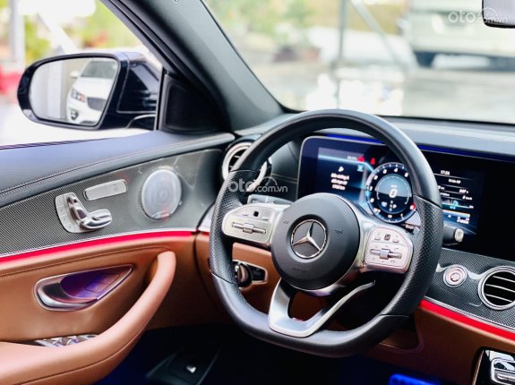 Mercedes-Benz E300 AMG V1 2020 - Nội thất nâu Saddle rất hiếm và cực kỳ đẹp