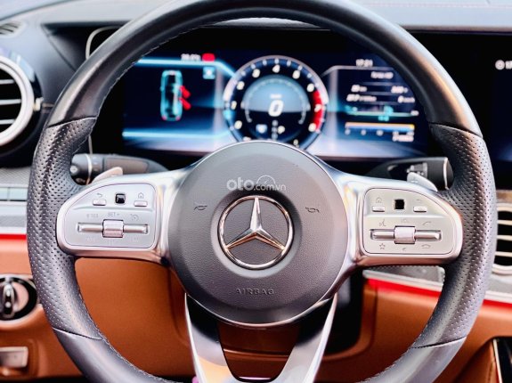 Mercedes-Benz E300 AMG V1 2020 - Nội thất nâu Saddle rất hiếm và cực kỳ đẹp