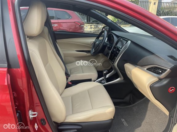 Toyota Yaris 1.5G 2018 - Xe còn mới giá 555tr