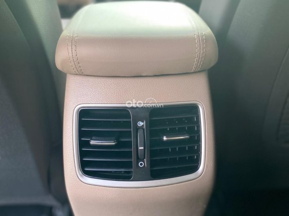 Hyundai Tucson 2.0 Tiêu chuẩn 2020 - Đăng ký lần đầu 2020 còn mới, giá chỉ 738tr