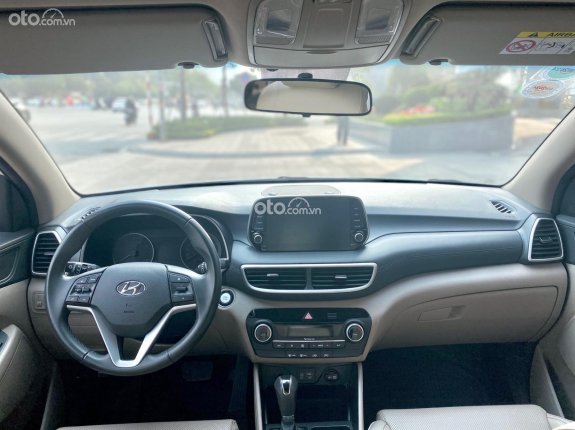 Hyundai Tucson 2.0 Tiêu chuẩn 2020 - Đăng ký lần đầu 2020 còn mới, giá chỉ 738tr