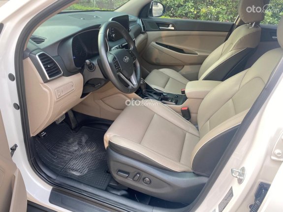 Hyundai Tucson 2.0 Tiêu chuẩn 2020 - Đăng ký lần đầu 2020 còn mới, giá chỉ 738tr