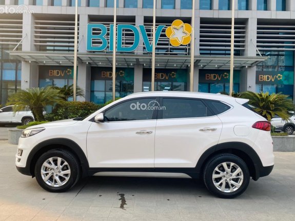 Hyundai Tucson 2.0 Tiêu chuẩn 2020 - Đăng ký lần đầu 2020 còn mới, giá chỉ 738tr