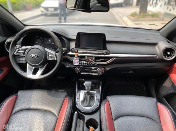 Kia Cerato 2.0 AT Premium 2019 - Xe nhập giá tốt 585tr