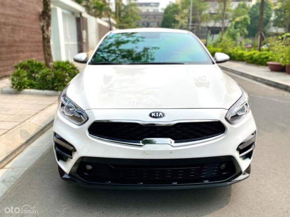 Kia Cerato 2.0 AT Premium 2019 - Xe nhập giá tốt 585tr