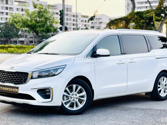 Kia Sedona 2.2 Luxury 2020 - Siêu chạy ít, xe không đâm đụng, nội thất zin sáng da ghế căng sạch sé