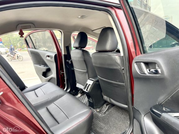 Honda City 1.5 CVT 2016 - Màu đỏ, 405tr