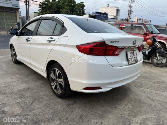 Honda City 1.5 CVT 2016 - Cần bán xe gia đình giá tốt 415tr