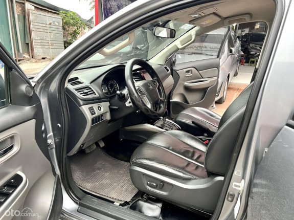 Mitsubishi Triton 4×4 AT MIVEC 2017 - Xe màu xám, 490tr