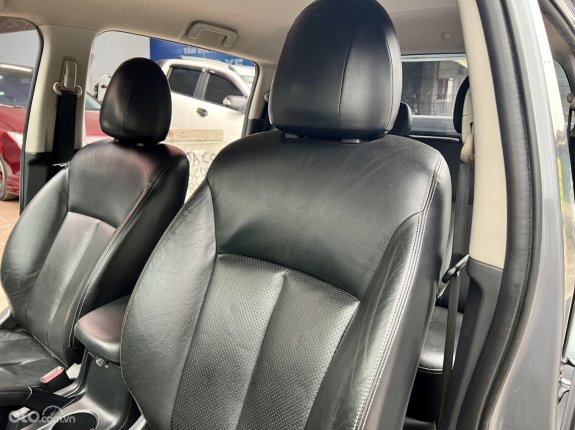 Mitsubishi Triton 4×4 AT MIVEC 2017 - Xe màu xám, 490tr