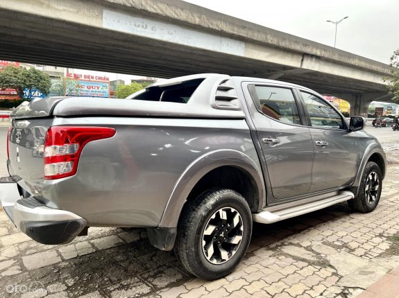 Mitsubishi Triton 4×4 AT MIVEC 2017 - Xe màu xám, 490tr