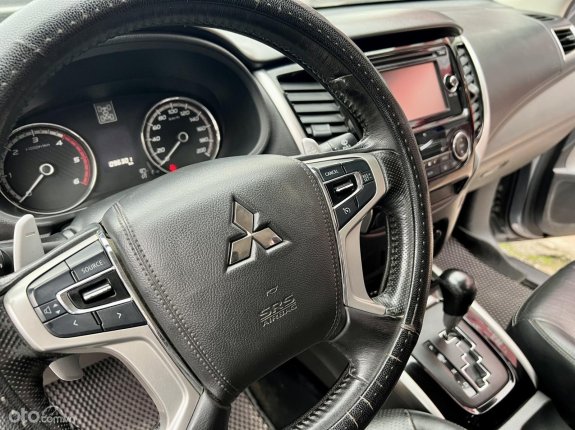 Mitsubishi Triton 4×4 AT MIVEC 2017 - Xe màu xám, 490tr