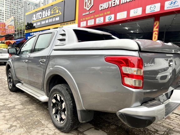 Mitsubishi Triton 4×4 AT MIVEC 2017 - Xe màu xám, 490tr