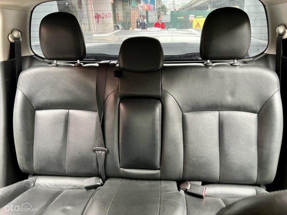 Mitsubishi Triton 4×4 AT MIVEC 2017 - Xe màu xám, 490tr