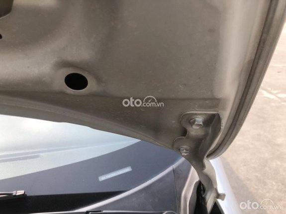 Kia Rio 1.4 MT Sedan 2015 - Màu bạc, số sàn