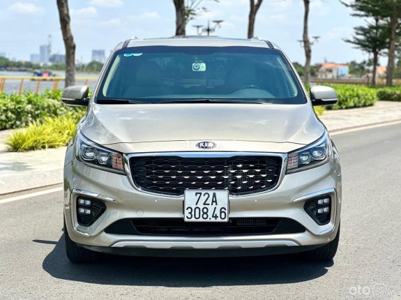 Kia Sedona 2.2 Platinum D 2018 - Bản full dầu