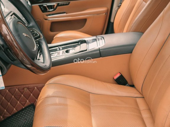 Jaguar XJ 3.0 2015 - Bao check hãng toàn quốc.