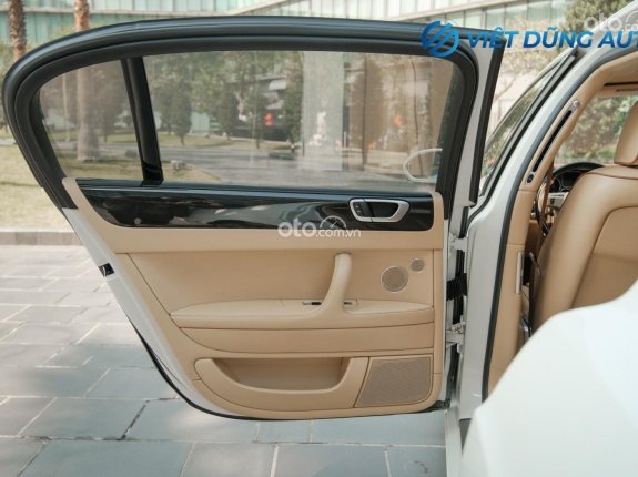 Bentley Flying Spur 2011 - Model 2012