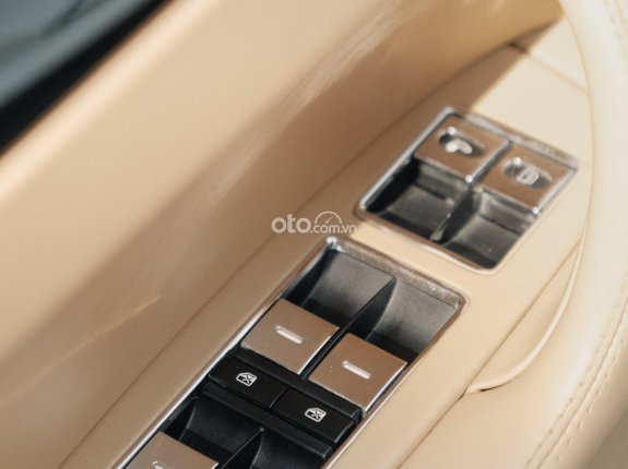 Bentley Flying Spur 2011 - Model 2012