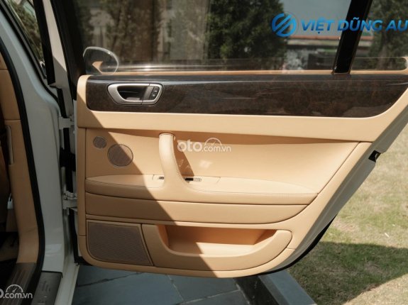 Bentley Flying Spur 2011 - Model 2012