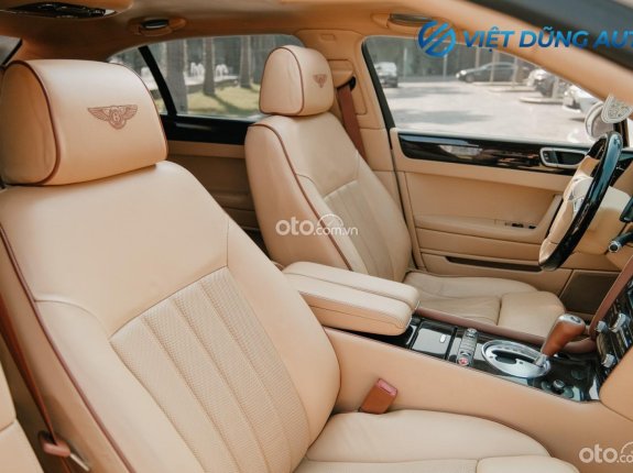 Bentley Flying Spur 2011 - Model 2012