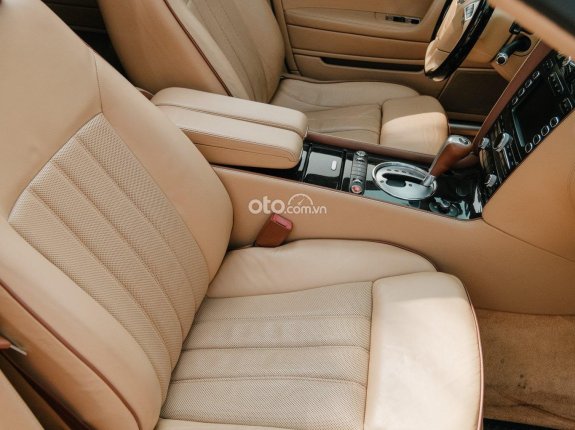 Bentley Flying Spur 2011 - Model 2012