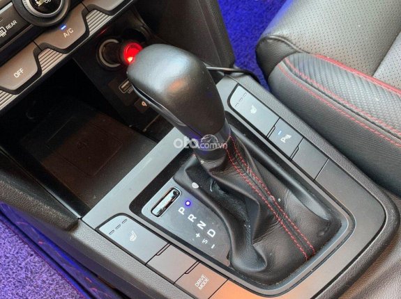 Hyundai Elantra 2020 - Xe cực đẹp, xe gia đình đi như mới, có hỗ trợ ngân hàng