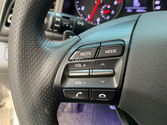 Hyundai Elantra 2020 - Xe cực đẹp, xe gia đình đi như mới, có hỗ trợ ngân hàng