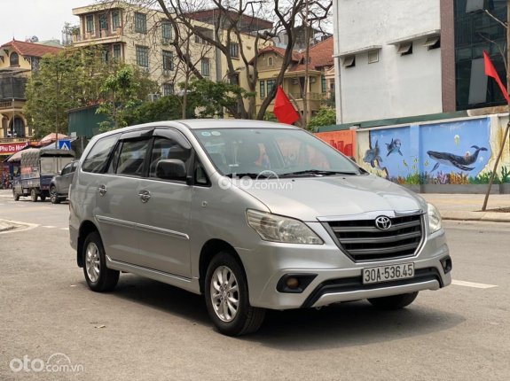 Toyota Innova 2.0E 2015 - Biển Hà Nội