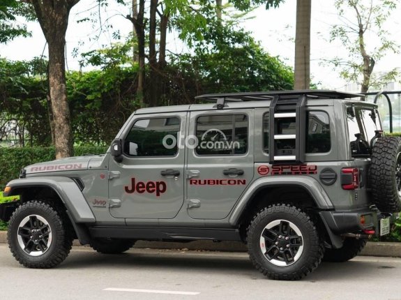 Jeep Wrangler Rubicon 2022 - Model 2023, màu xám xi măng