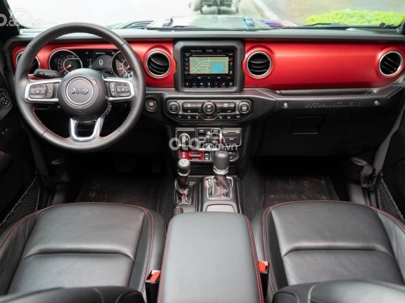 Jeep Wrangler Rubicon 2022 - Model 2023, màu xám xi măng