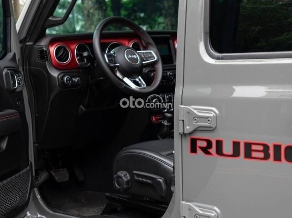 Jeep Wrangler Rubicon 2022 - Model 2023, màu xám xi măng