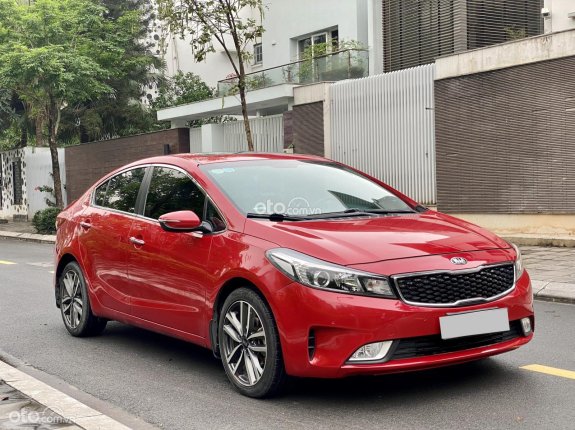 Kia Cerato 2016 - Màu đỏ, biển Hà Nội