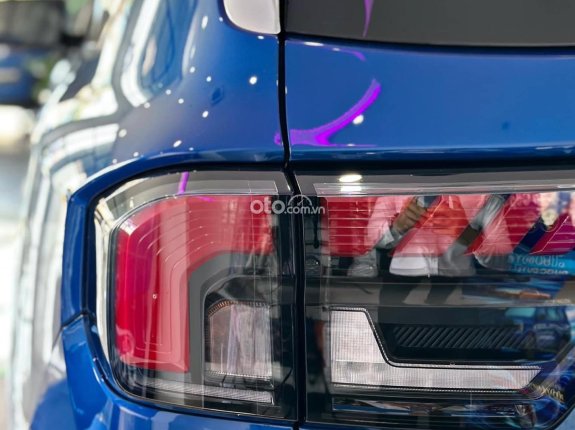 Ford Everest Sport 2.0 AT 4x2 2023 - Xe sẵn giao ngay: Đen, xanh, trắng, cam