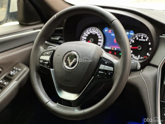 VinFast LUX A2.0 Tiêu chuẩn 2019 - Giá còn cực tốt