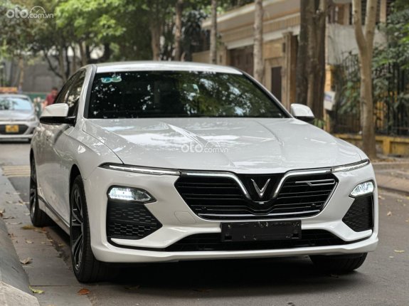 VinFast LUX A2.0 Tiêu chuẩn 2019 - Giá còn cực tốt