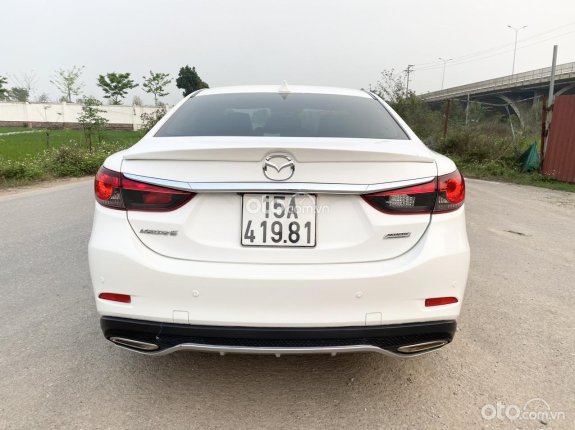 Mazda 6 2.0 AT 2016 - Màu trắng