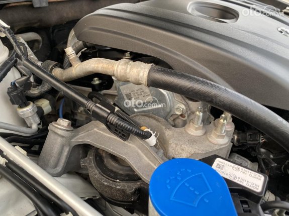 Mazda 6 2.0 AT 2016 - Màu trắng