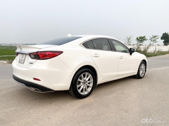 Mazda 6 2.0 AT 2016 - Màu trắng